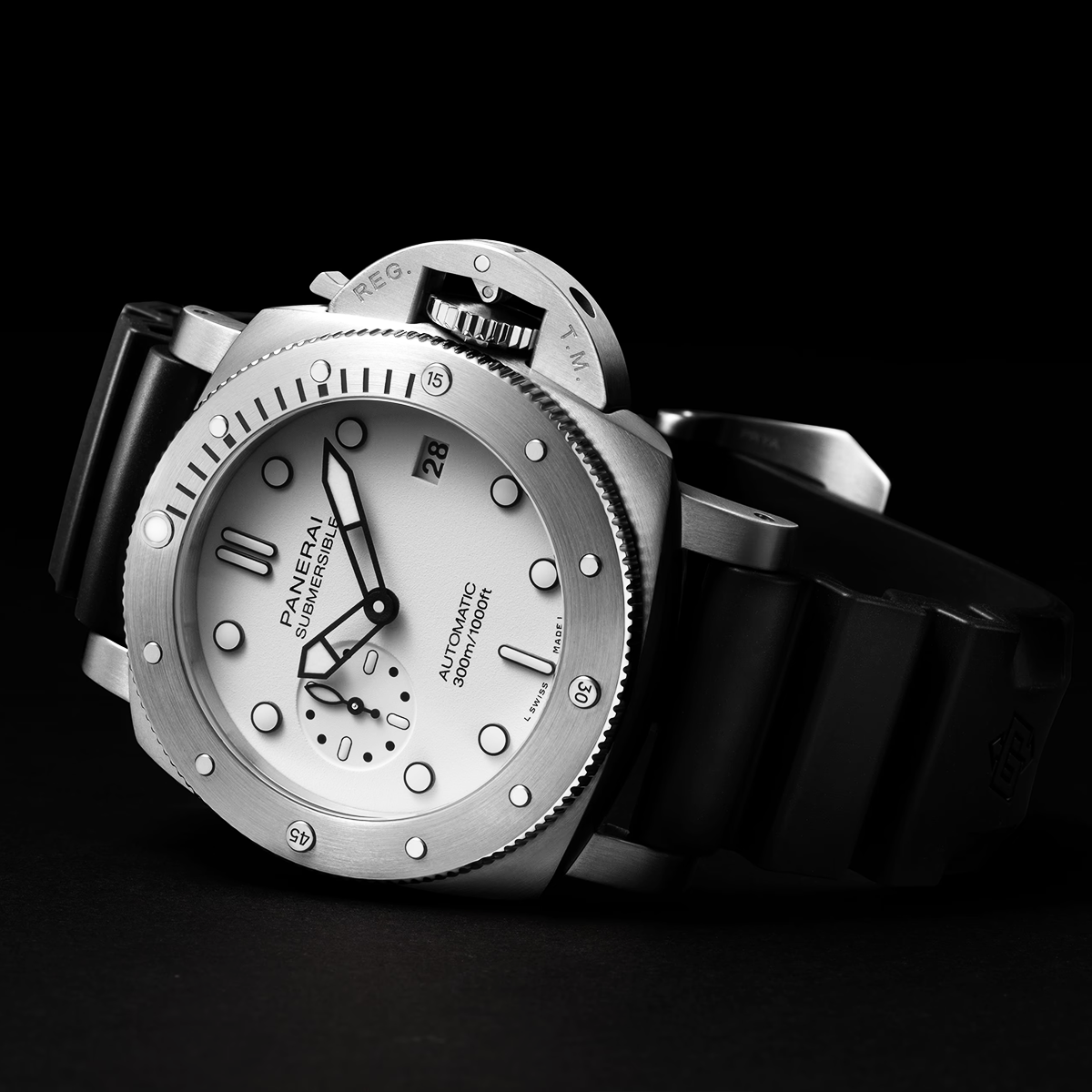 Submersible Bianco 42mm White Dial Automatic Strap Watch