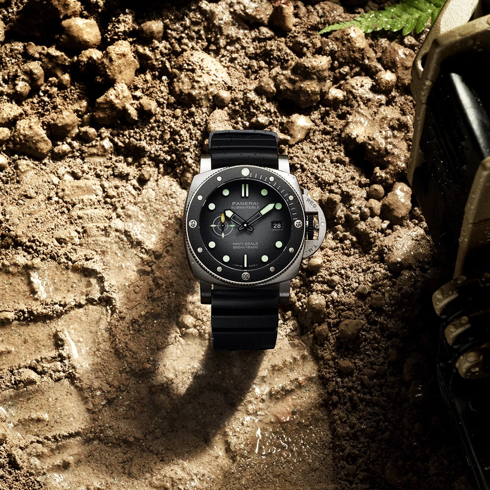 Submersible Navy SEALs Edition 44mm Black Dial Strap Watch