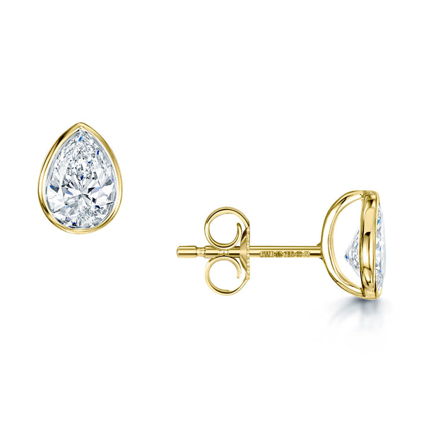 18ct Yellow Gold Pear Cut Diamond 1