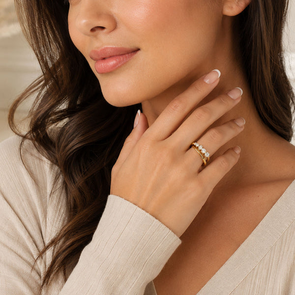 18ct Yellow Gold Five Stone Twist Shaped Dress Ring