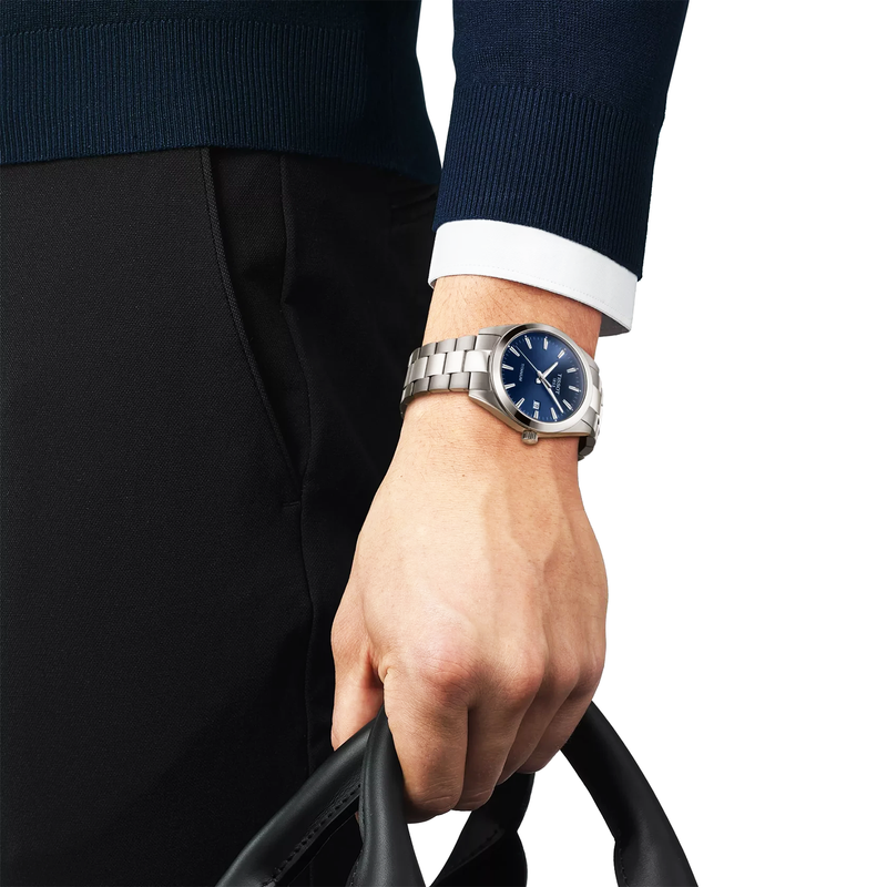 Gentleman 40mm Blue Dial Titanium Bracelet Mens Watch