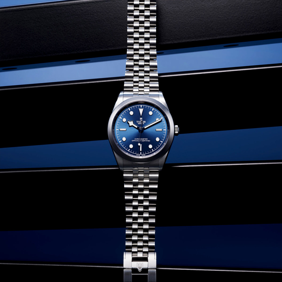 Black Bay 39mm Blue Dial Men's Automatic Bracelet Watch