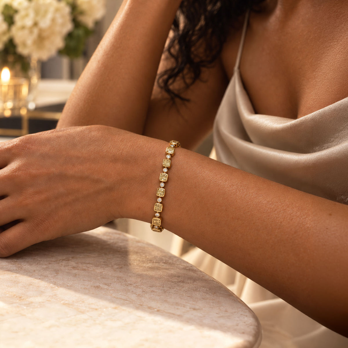 18ct Yellow Gold Cushion Cut Yellow Diamond and Diamond Tennis Bracelet