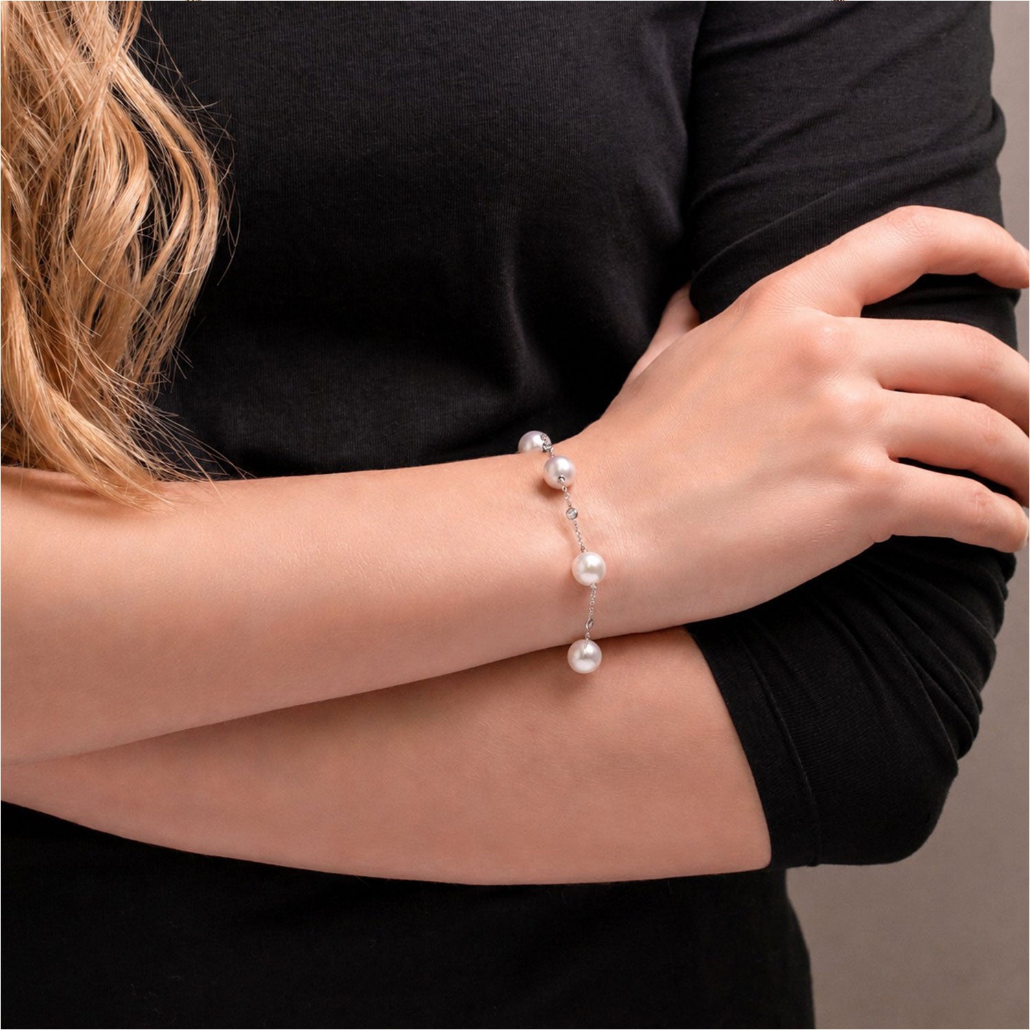 18ct White Gold AAA Akoya Pearl and Diamond Chain Bracelet