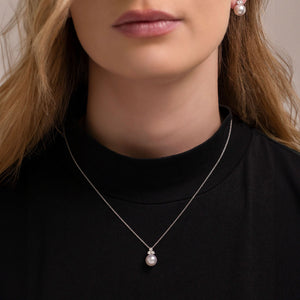 18ct White Gold AAA Akoya Pearl and Diamond Trefoil Pendant, view 2