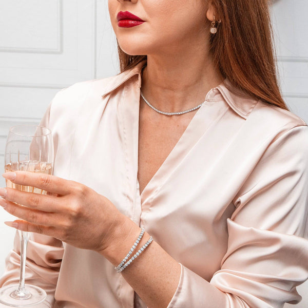 Berry's 18ct White Gold Round Brilliant Cut Diamond  Claw Set Line Collarette - Berry's Jewellers