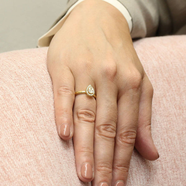 Berry's 18ct Yellow Gold 0