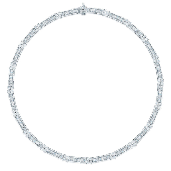 18ct White Gold Round Brilliant And Baguette Cut Diamond Collarette