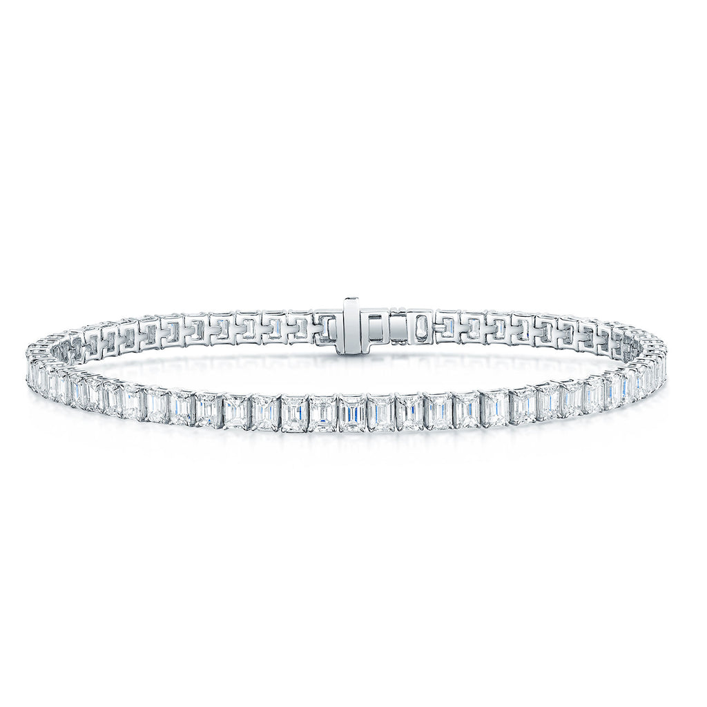 18ct White Gold Emerald Cut Diamond Tennis Bracelet
