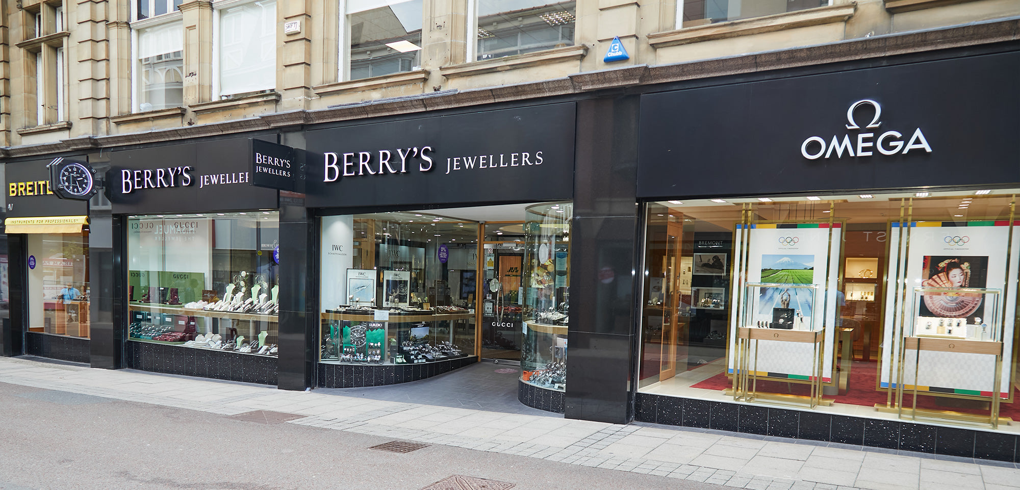 Berrys Jewellers Commercial St Leeds Wedding Rings & Watches