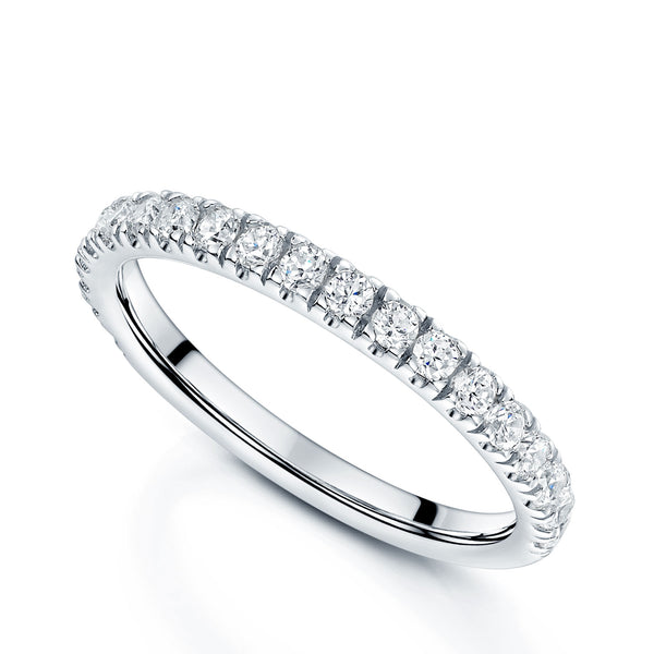 Berry's Platinum Round Brilliant Cut Diamond 0