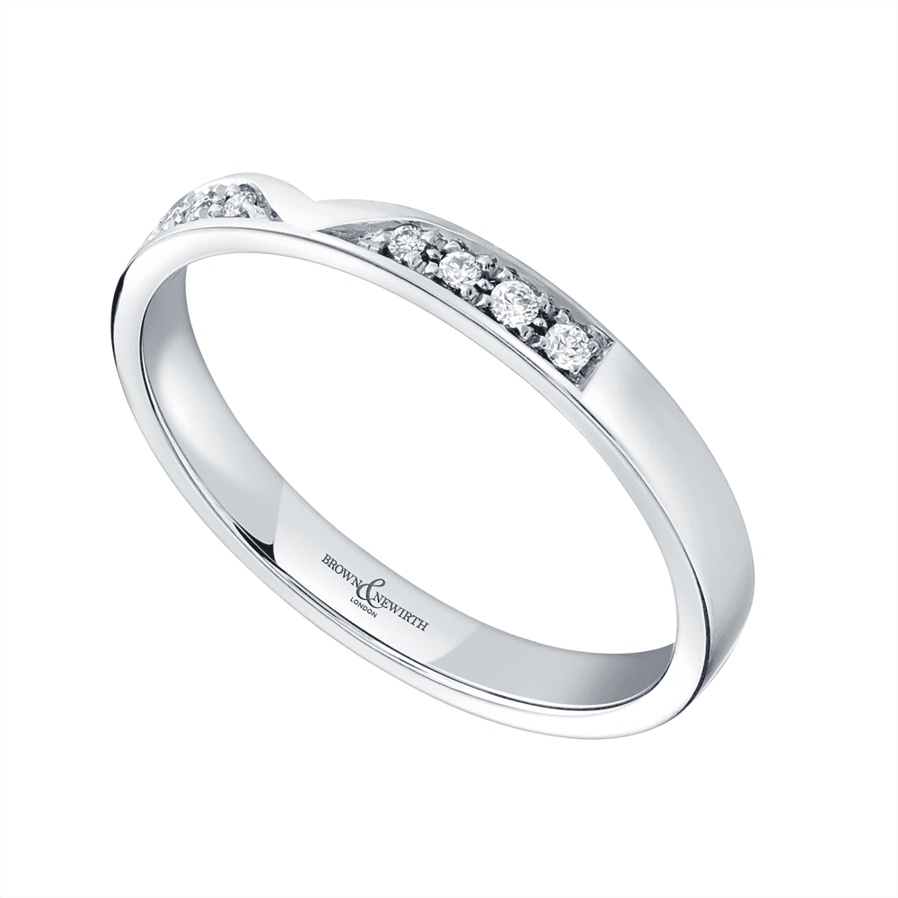 Lace Diamond Shaped Wedding Ring