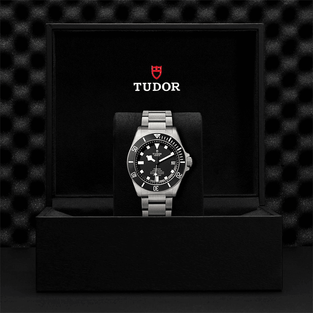Pelagos 42mm Black Dial & Ceramic Bezel Men's Titanium Automatic Watch