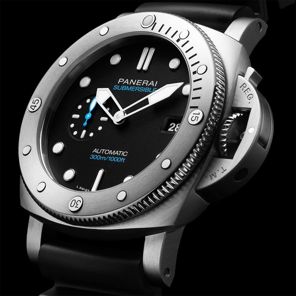 Submersible QuarantaQuattro 44mm Black Dial Rubber Strap Watch