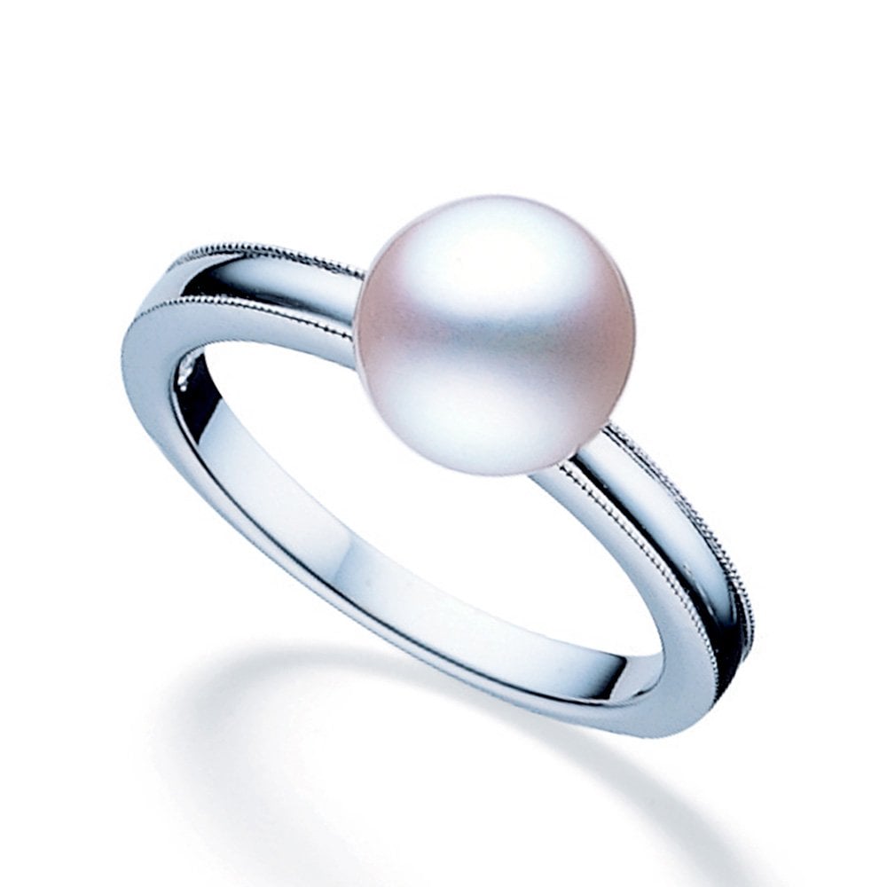 18ct White Gold Single Cultured Akoya Pearl Ring